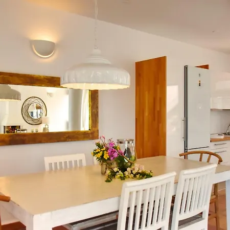 Minea Ii * 코스타카르마