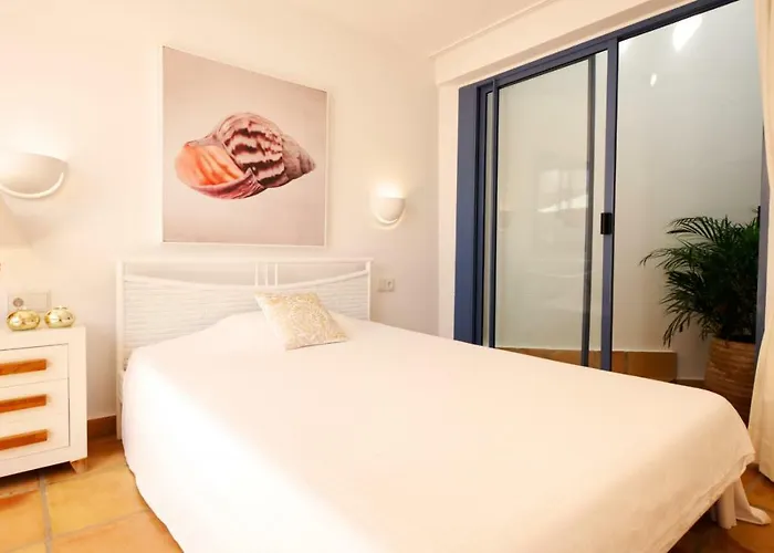 Minea Ii 빌라 코스타카르마