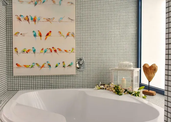 Minea Ii 코스타카르마