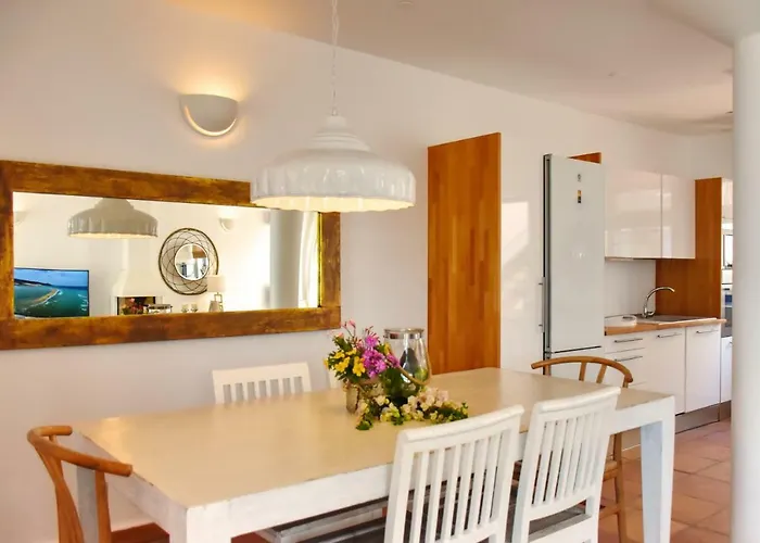 Minea Ii * 코스타카르마