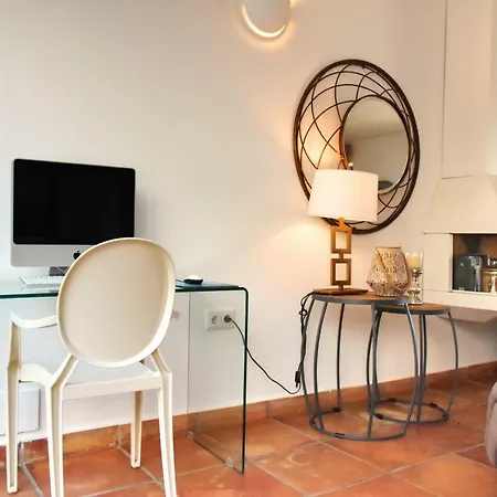 Minea Ii * Κόστα Κάλμα